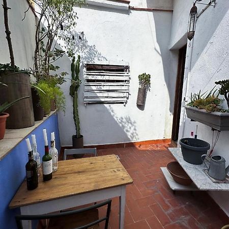 Habitacion Privada, Casa Compartida Con Pareja Private Room, Shared House With A Couple Барселона Экстерьер фото